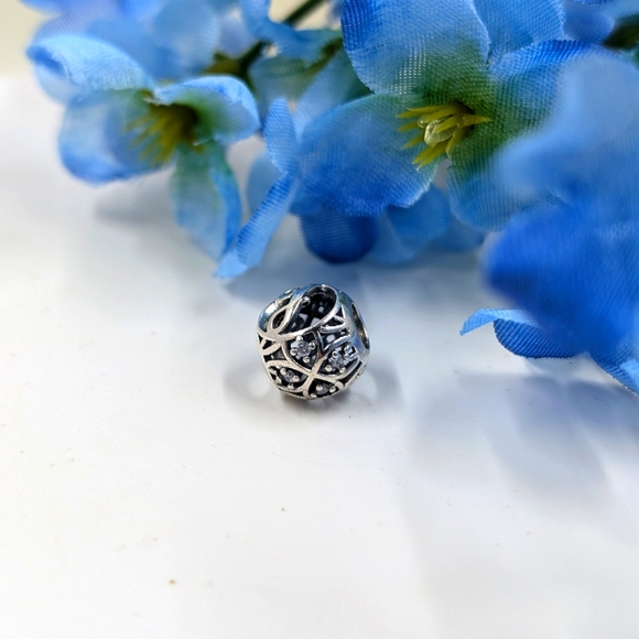 J Initial 925 Sterling Silver and White Sapphire Bracelet Charm / Pendant - Picture 2 of 4